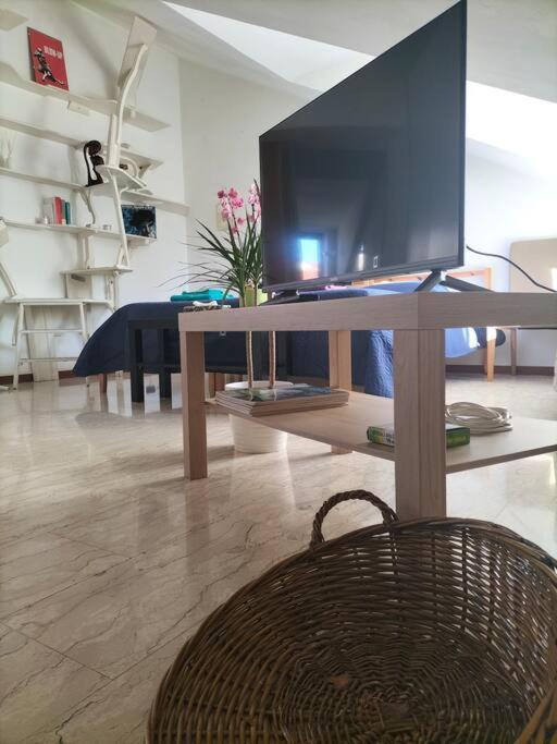 La Casa Di Marta - Ampia Ed Accogliente Mansarda In Piazza Statuto Διαμέρισμα Τορίνο Εξωτερικό φωτογραφία